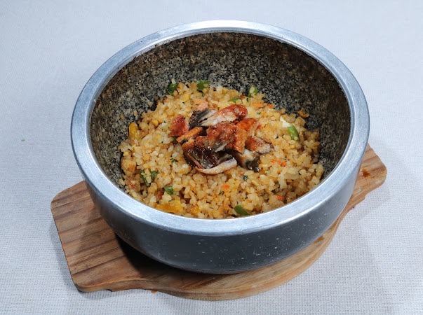 Cơm chiên lươn/FRIED RICE WITH EEL/うなぎ炒飯