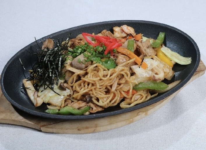 Mì Soba xào hải sản/FRIED SOBA NOODLES WITH SEAFOOD/ 焼そば