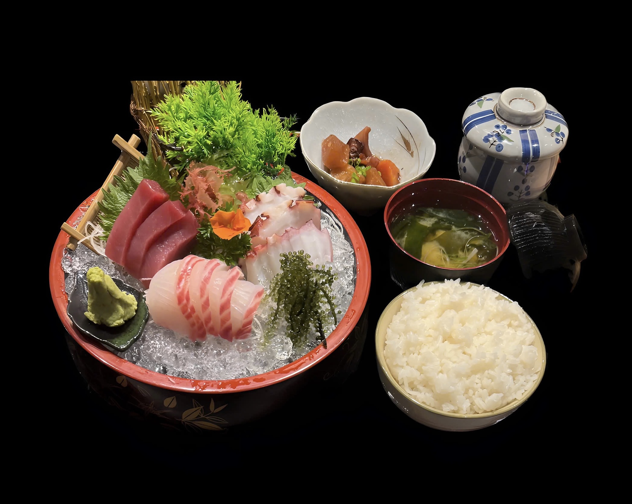 Cơm phần 3 loại cá sống tổng hợp/3 KINDS OF FISH SET/刺身3点盛り定食