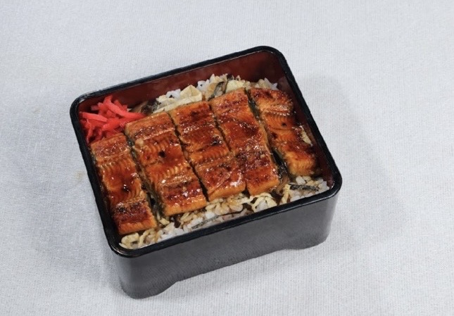 Cơm thố Lươn Nướng/ROASTED EELS ON A BED OF RICE SET/うな丼