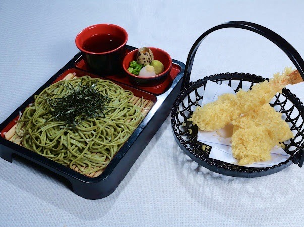 Mì lạnh với tôm chiên giòn/DEEP FRIED SHRIMP WITH WHEAT SOBA/ 茶そば