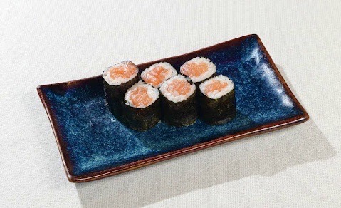 Cơm cuộn cá hồi/SALMON ROLL/ サーモン巻き