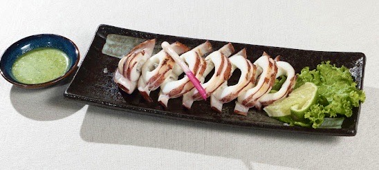 Mực nướng muối/GRILLED SQUID/ いか焼き